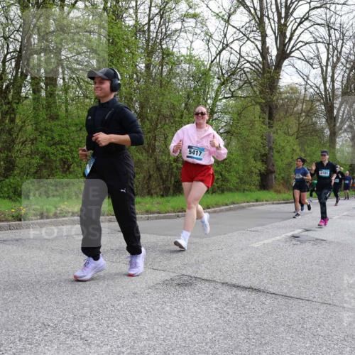 12.04.2026 - 45. Internationalen Wilhelmsburger Insellauf Yannick Fuchs http://msf.ph/oto/9506079 12.04.2026 12:59:23 Laufen 5417, 3101 meine-sportfotos.de