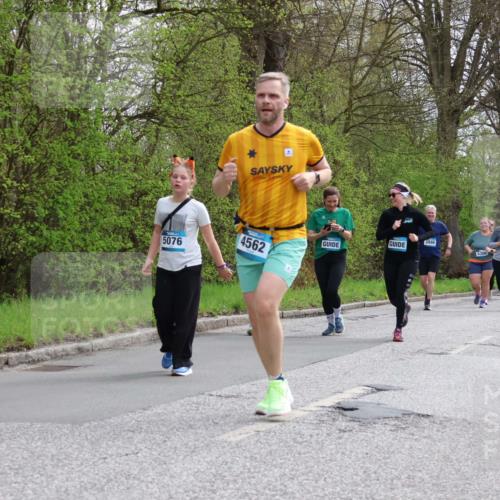 12.04.2026 - 45. Internationalen Wilhelmsburger Insellauf Yannick Fuchs http://msf.ph/oto/9506093 12.04.2026 12:59:27 Laufen 2046, 5076, 4562, 5306, 2045, 5093, 3243 meine-sportfotos.de