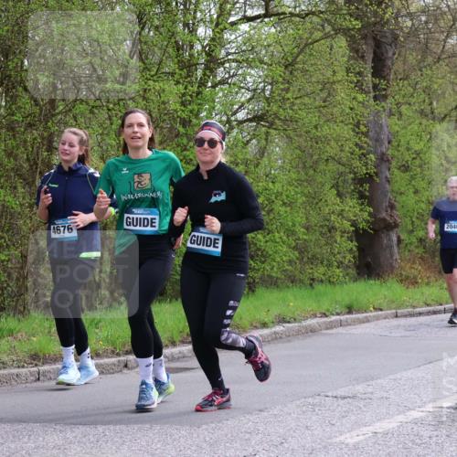 12.04.2026 - 45. Internationalen Wilhelmsburger Insellauf Yannick Fuchs http://msf.ph/oto/9506102 12.04.2026 12:59:30 Laufen 4676, 2046, 5306, 2045 meine-sportfotos.de