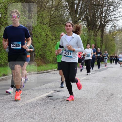 12.04.2026 - 45. Internationalen Wilhelmsburger Insellauf Yannick Fuchs http://msf.ph/oto/9506117 12.04.2026 12:59:33 Laufen 2046, 3285, 24051, 5093 meine-sportfotos.de