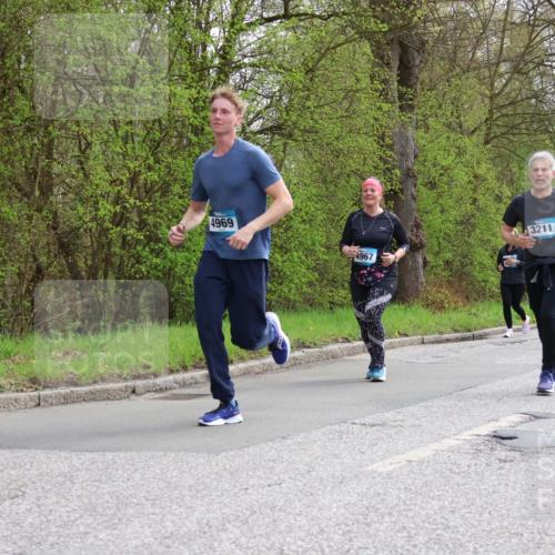 12.04.2026 - 45. Internationalen Wilhelmsburger Insellauf Yannick Fuchs http://msf.ph/oto/9506145 12.04.2026 12:59:39 Laufen 4969, 4967, 3211, 5246, 3573 meine-sportfotos.de