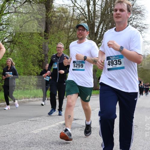 12.04.2026 - 45. Internationalen Wilhelmsburger Insellauf Yannick Fuchs http://msf.ph/oto/9506164 12.04.2026 12:59:43 Laufen 5246, 20, 22, 4860, 552, 5259, 4935, 510 meine-sportfotos.de