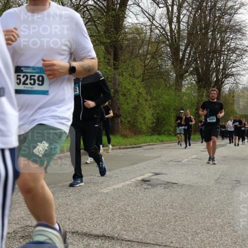12.04.2026 - 45. Internationalen Wilhelmsburger Insellauf Yannick Fuchs http://msf.ph/oto/9506167 12.04.2026 12:59:44 Laufen 5259, 52, 4985, 510 meine-sportfotos.de