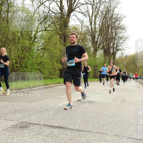 12.04.2026 - 45. Internationalen Wilhelmsburger Insellauf Yannick Fuchs http://msf.ph/oto/9506175 12.04.2026 12:59:46 Laufen 3269, 4985 meine-sportfotos.de