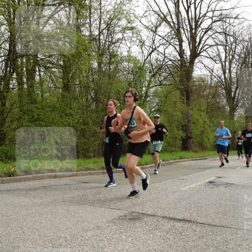 12.04.2026 - 45. Internationalen Wilhelmsburger Insellauf Yannick Fuchs http://msf.ph/oto/9506190 12.04.2026 12:59:49 Laufen 03, 2396, 4427 meine-sportfotos.de