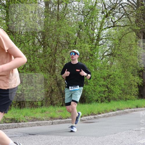 12.04.2026 - 45. Internationalen Wilhelmsburger Insellauf Yannick Fuchs http://msf.ph/oto/9506191 12.04.2026 12:59:50 Laufen 03, 2396, 4893 meine-sportfotos.de