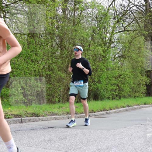 12.04.2026 - 45. Internationalen Wilhelmsburger Insellauf Yannick Fuchs http://msf.ph/oto/9506192 12.04.2026 12:59:50 Laufen 5103, 4895, 2396 meine-sportfotos.de