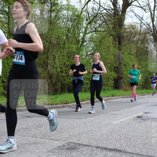 12.04.2026 - 45. Internationalen Wilhelmsburger Insellauf Yannick Fuchs http://msf.ph/oto/9506212 12.04.2026 12:59:54 Laufen 5681, 4134, 2084, 193, 4300 meine-sportfotos.de