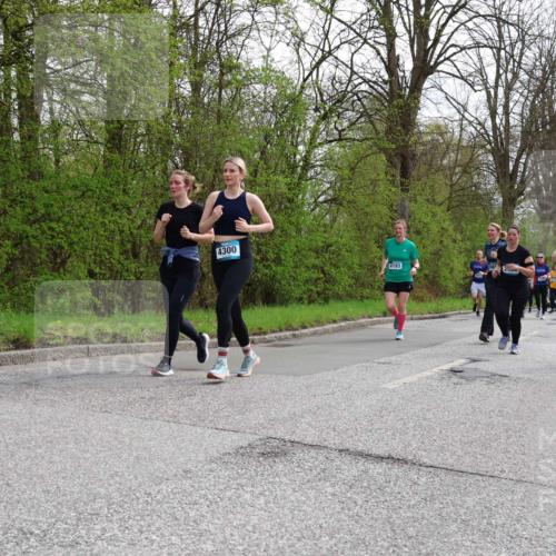 12.04.2026 - 45. Internationalen Wilhelmsburger Insellauf Yannick Fuchs http://msf.ph/oto/9506215 12.04.2026 12:59:55 Laufen 4300, 4193, 2923 meine-sportfotos.de