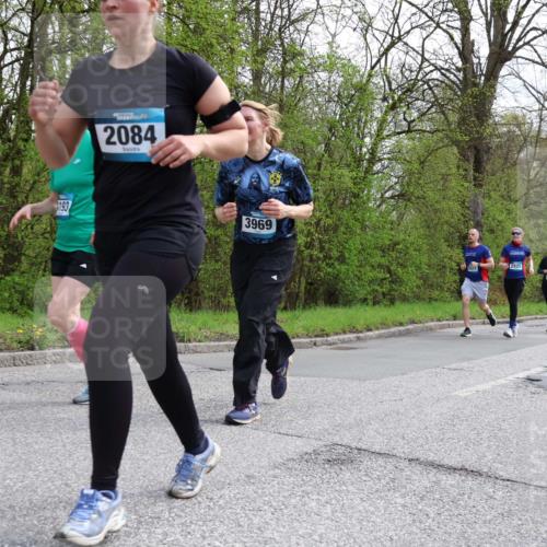 12.04.2026 - 45. Internationalen Wilhelmsburger Insellauf Yannick Fuchs http://msf.ph/oto/9506227 12.04.2026 12:59:58 Laufen 193, 2084, 3969, 2827, 2260, 2844 meine-sportfotos.de