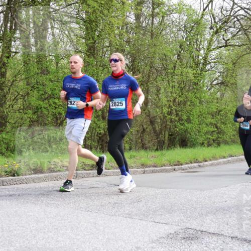 12.04.2026 - 45. Internationalen Wilhelmsburger Insellauf Yannick Fuchs http://msf.ph/oto/9506238 12.04.2026 13:00:00 Laufen 282, 2825, 2260, 2844, 3643 meine-sportfotos.de