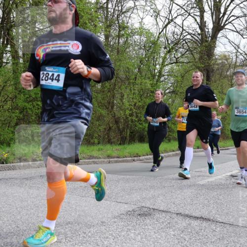12.04.2026 - 45. Internationalen Wilhelmsburger Insellauf Yannick Fuchs http://msf.ph/oto/9506243 12.04.2026 13:00:01 Laufen 2844, 2266, 211, 3643, 3654, 3733 meine-sportfotos.de