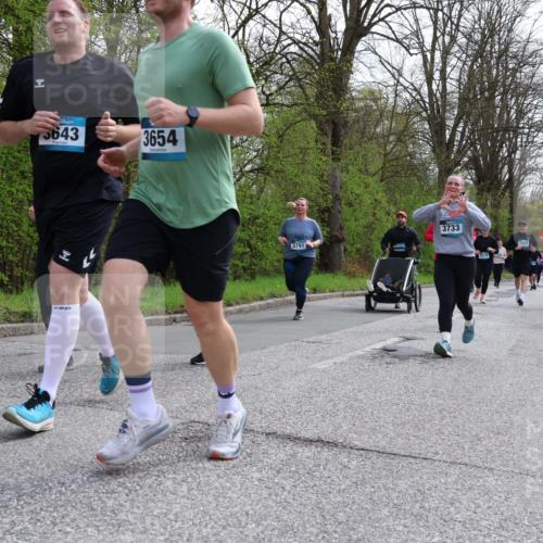 12.04.2026 - 45. Internationalen Wilhelmsburger Insellauf Yannick Fuchs http://msf.ph/oto/9506250 12.04.2026 13:00:02 Laufen 5643, 3654, 3791, 3733, 2519, 3932, 5631 meine-sportfotos.de
