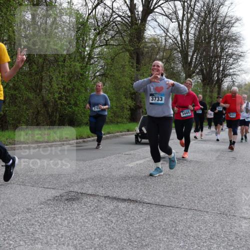 12.04.2026 - 45. Internationalen Wilhelmsburger Insellauf Yannick Fuchs http://msf.ph/oto/9506255 12.04.2026 13:00:03 Laufen 2136, 3791, 3733, 3441, 2519, 3932, 5631 meine-sportfotos.de