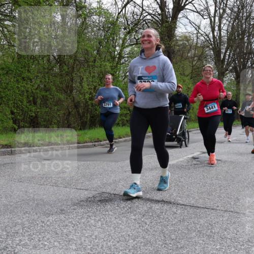 12.04.2026 - 45. Internationalen Wilhelmsburger Insellauf Yannick Fuchs http://msf.ph/oto/9506258 12.04.2026 13:00:04 Laufen 3791, 3433, 3441, 2519, 5631 meine-sportfotos.de