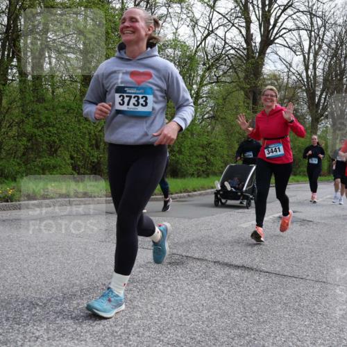12.04.2026 - 45. Internationalen Wilhelmsburger Insellauf Yannick Fuchs http://msf.ph/oto/9506261 12.04.2026 13:00:04 Laufen 3733, 3441, 2519, 5631 meine-sportfotos.de