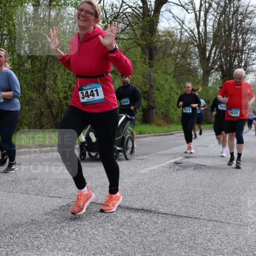 12.04.2026 - 45. Internationalen Wilhelmsburger Insellauf Yannick Fuchs http://msf.ph/oto/9506263 12.04.2026 13:00:05 Laufen 3791, 3441, 2519, 3932, 5631, 4918 meine-sportfotos.de
