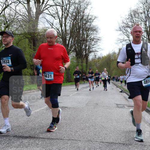 12.04.2026 - 45. Internationalen Wilhelmsburger Insellauf Yannick Fuchs http://msf.ph/oto/9506273 12.04.2026 13:00:07 Laufen 2519, 3932, 432, 5631, 4916 meine-sportfotos.de