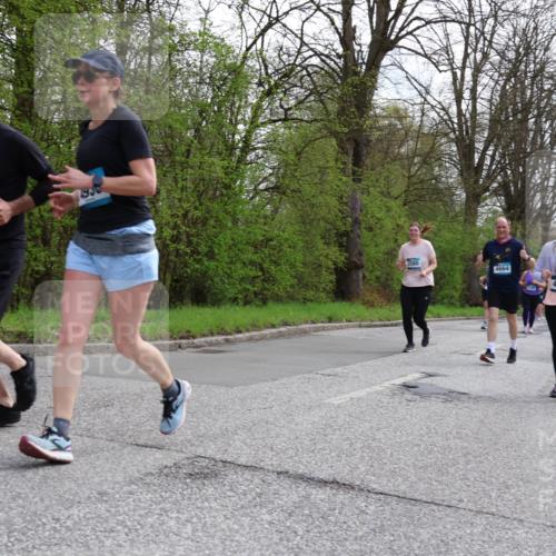 12.04.2026 - 45. Internationalen Wilhelmsburger Insellauf Yannick Fuchs http://msf.ph/oto/9506292 12.04.2026 13:00:11 Laufen 5282, 2560, 4664, 4771 meine-sportfotos.de