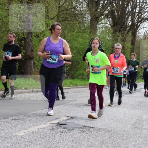 12.04.2026 - 45. Internationalen Wilhelmsburger Insellauf Yannick Fuchs http://msf.ph/oto/9506324 12.04.2026 13:00:18 Laufen 5402, 4288, 5586, 2998, 3033 meine-sportfotos.de