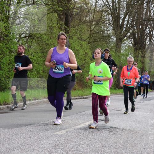 12.04.2026 - 45. Internationalen Wilhelmsburger Insellauf Yannick Fuchs http://msf.ph/oto/9506329 12.04.2026 13:00:18 Laufen 5402, 4288, 3033, 2998, 3138 meine-sportfotos.de