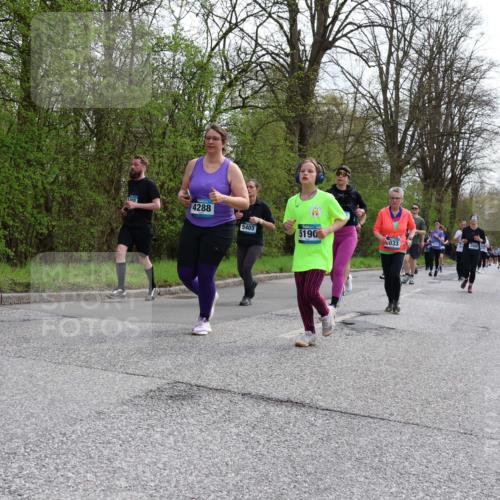12.04.2026 - 45. Internationalen Wilhelmsburger Insellauf Yannick Fuchs http://msf.ph/oto/9506333 12.04.2026 13:00:19 Laufen 4288, 5403, 5190, 033 meine-sportfotos.de