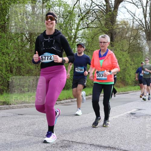 12.04.2026 - 45. Internationalen Wilhelmsburger Insellauf Yannick Fuchs http://msf.ph/oto/9506339 12.04.2026 13:00:21 Laufen 5772, 3406, 4796, 45, 303, 2998, 3138, 236 meine-sportfotos.de