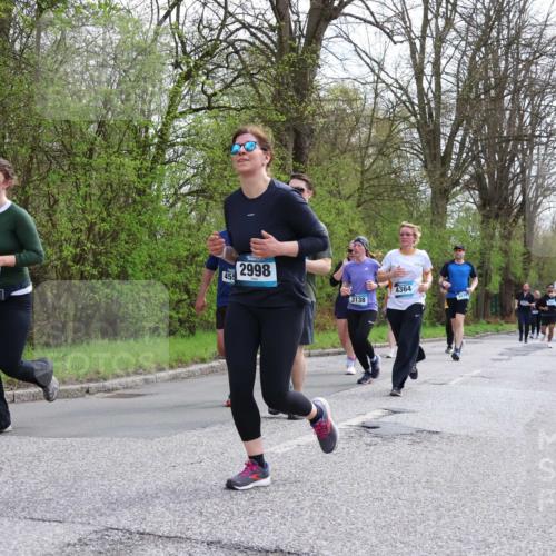 12.04.2026 - 45. Internationalen Wilhelmsburger Insellauf Yannick Fuchs http://msf.ph/oto/9506350 12.04.2026 13:00:23 Laufen 5586, 455, 2998, 3138, 4364 meine-sportfotos.de