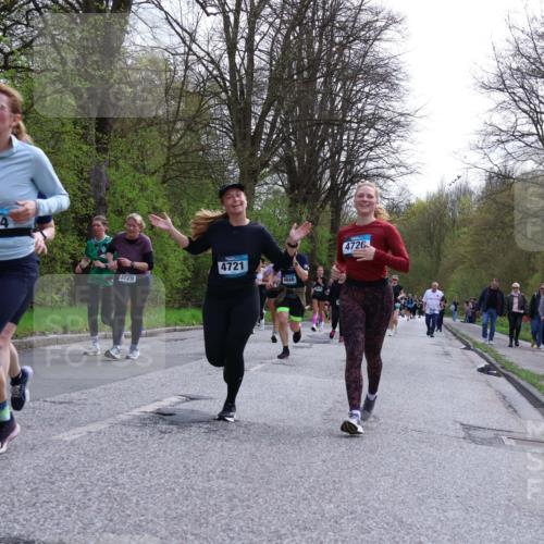 12.04.2026 - 45. Internationalen Wilhelmsburger Insellauf Yannick Fuchs http://msf.ph/oto/9506414 12.04.2026 13:00:36 Laufen 5674, 3729, 4721, 4846, 4720 meine-sportfotos.de
