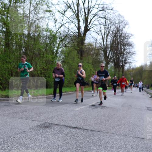 12.04.2026 - 45. Internationalen Wilhelmsburger Insellauf Yannick Fuchs http://msf.ph/oto/9506428 12.04.2026 13:00:38 Laufen 1929 meine-sportfotos.de