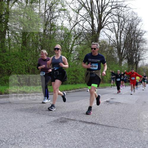 12.04.2026 - 45. Internationalen Wilhelmsburger Insellauf Yannick Fuchs http://msf.ph/oto/9506434 12.04.2026 13:00:39 Laufen 729, 4846, 4911, 4912 meine-sportfotos.de