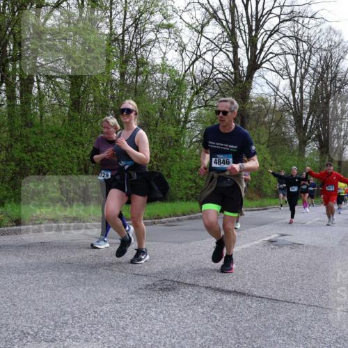 12.04.2026 - 45. Internationalen Wilhelmsburger Insellauf Yannick Fuchs http://msf.ph/oto/9506435 12.04.2026 13:00:39 Laufen 729, 4846, 4912 meine-sportfotos.de