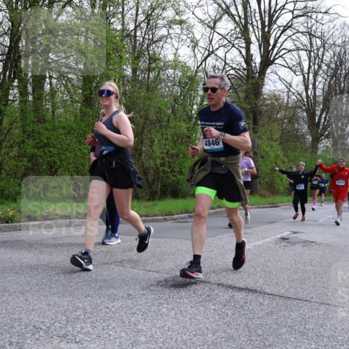 12.04.2026 - 45. Internationalen Wilhelmsburger Insellauf Yannick Fuchs http://msf.ph/oto/9506436 12.04.2026 13:00:40 Laufen 4846, 4911, 4912 meine-sportfotos.de