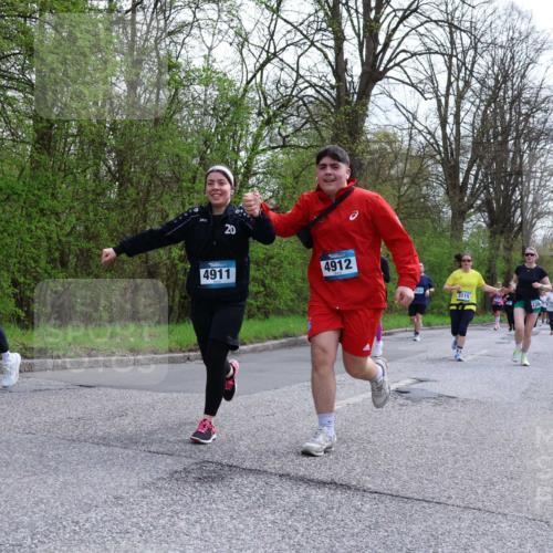 12.04.2026 - 45. Internationalen Wilhelmsburger Insellauf Yannick Fuchs http://msf.ph/oto/9506449 12.04.2026 13:00:42 Laufen 20, 4911, 4912, 3115, 726 meine-sportfotos.de