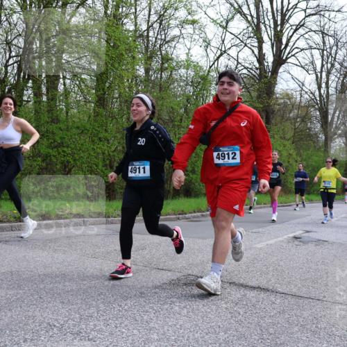 12.04.2026 - 45. Internationalen Wilhelmsburger Insellauf Yannick Fuchs http://msf.ph/oto/9506451 12.04.2026 13:00:42 Laufen 20, 4911, 4912, 5819, 3115 meine-sportfotos.de