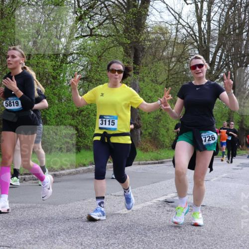 12.04.2026 - 45. Internationalen Wilhelmsburger Insellauf Yannick Fuchs http://msf.ph/oto/9506461 12.04.2026 13:00:44 Laufen 5819, 3115, 726, 4776, 4770 meine-sportfotos.de