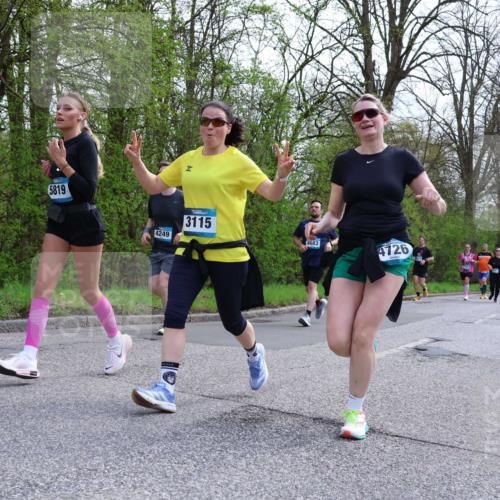 12.04.2026 - 45. Internationalen Wilhelmsburger Insellauf Yannick Fuchs http://msf.ph/oto/9506465 12.04.2026 13:00:45 Laufen 5819, 4249, 3115, 4683, 4726 meine-sportfotos.de