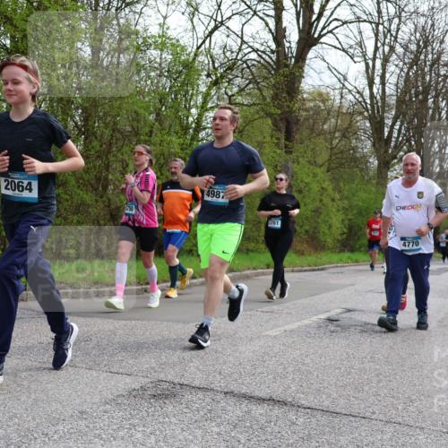 12.04.2026 - 45. Internationalen Wilhelmsburger Insellauf Yannick Fuchs http://msf.ph/oto/9506492 12.04.2026 13:00:50 Laufen 2064, 5750, 4987, 3261, 24, 4770 meine-sportfotos.de