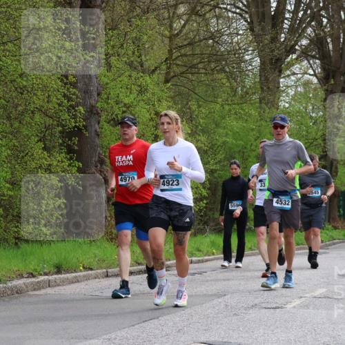 12.04.2026 - 45. Internationalen Wilhelmsburger Insellauf Yannick Fuchs http://msf.ph/oto/9506506 12.04.2026 13:00:53 Laufen 4970, 4923, 5596, 33, 545, 4532, 693, 2080 meine-sportfotos.de