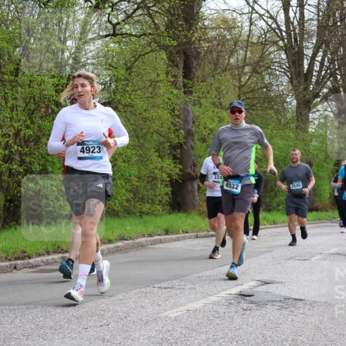 12.04.2026 - 45. Internationalen Wilhelmsburger Insellauf Yannick Fuchs http://msf.ph/oto/9506518 12.04.2026 13:00:55 Laufen 4923, 334, 4532, 2545, 3407, 2080 meine-sportfotos.de