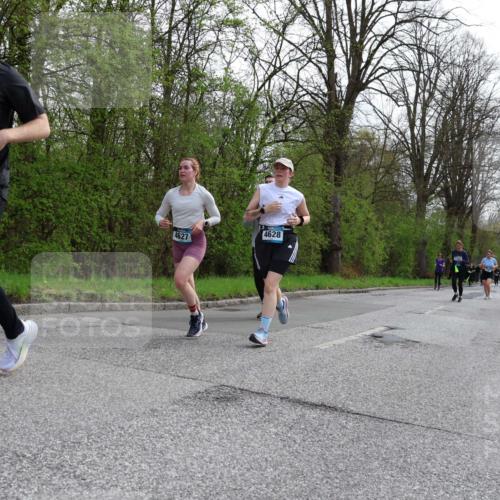 12.04.2026 - 45. Internationalen Wilhelmsburger Insellauf Yannick Fuchs http://msf.ph/oto/9506552 12.04.2026 13:01:02 Laufen 4693, 4627, 4628 meine-sportfotos.de
