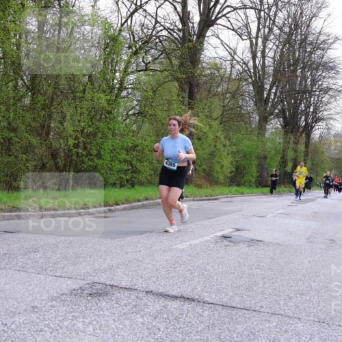 12.04.2026 - 45. Internationalen Wilhelmsburger Insellauf Yannick Fuchs http://msf.ph/oto/9506575 12.04.2026 13:01:07 Laufen 4385 meine-sportfotos.de
