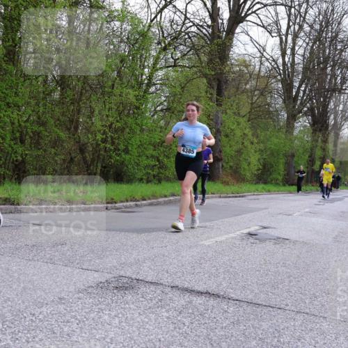 12.04.2026 - 45. Internationalen Wilhelmsburger Insellauf Yannick Fuchs http://msf.ph/oto/9506576 12.04.2026 13:01:07 Laufen 350, 4385 meine-sportfotos.de