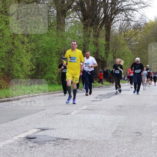 12.04.2026 - 45. Internationalen Wilhelmsburger Insellauf Yannick Fuchs http://msf.ph/oto/9506582 12.04.2026 13:01:10 Laufen 5108, 5855, 4335, 5005, 5089, 4216 meine-sportfotos.de