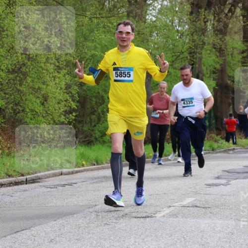 12.04.2026 - 45. Internationalen Wilhelmsburger Insellauf Yannick Fuchs http://msf.ph/oto/9506583 12.04.2026 13:01:11 Laufen 5855, 2107, 4335, 50 meine-sportfotos.de