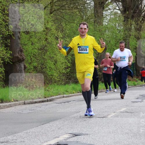 12.04.2026 - 45. Internationalen Wilhelmsburger Insellauf Yannick Fuchs http://msf.ph/oto/9506585 12.04.2026 13:01:11 Laufen 5855, 2107, 4335, 500 meine-sportfotos.de