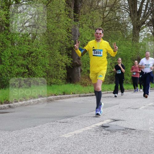 12.04.2026 - 45. Internationalen Wilhelmsburger Insellauf Yannick Fuchs http://msf.ph/oto/9506590 12.04.2026 13:01:12 Laufen 5855, 5108, 4335 meine-sportfotos.de