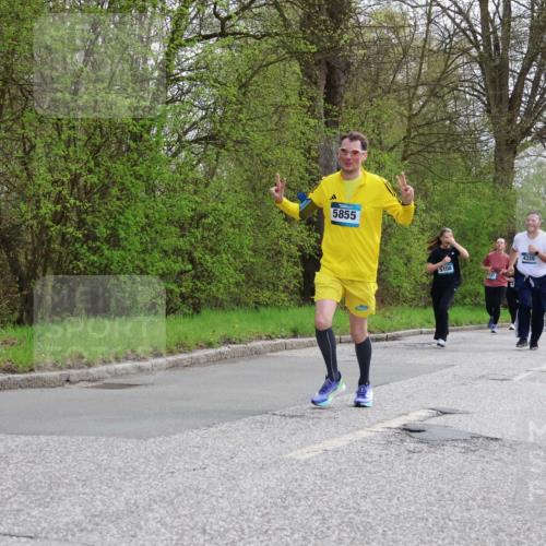 12.04.2026 - 45. Internationalen Wilhelmsburger Insellauf Yannick Fuchs http://msf.ph/oto/9506592 12.04.2026 13:01:12 Laufen 5855, 5108, 4335 meine-sportfotos.de