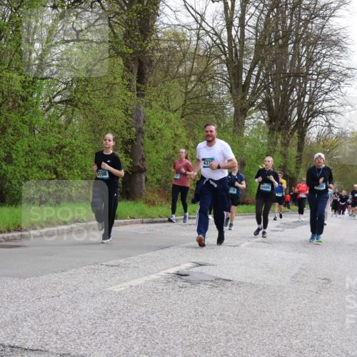 12.04.2026 - 45. Internationalen Wilhelmsburger Insellauf Yannick Fuchs http://msf.ph/oto/9506605 12.04.2026 13:01:15 Laufen 5108, 433, 1730, 005, 4216 meine-sportfotos.de