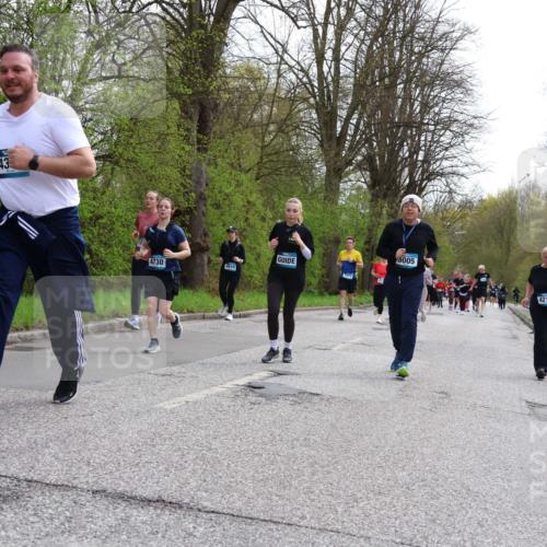 12.04.2026 - 45. Internationalen Wilhelmsburger Insellauf Yannick Fuchs http://msf.ph/oto/9506617 12.04.2026 13:01:17 Laufen 43, 4730, 4910, 5005, 4216 meine-sportfotos.de